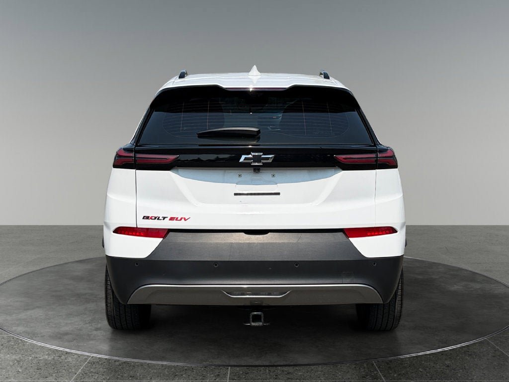 Used 2023 Chevrolet Bolt EUV Premier w/ Sun & Sound Package FWD image 9