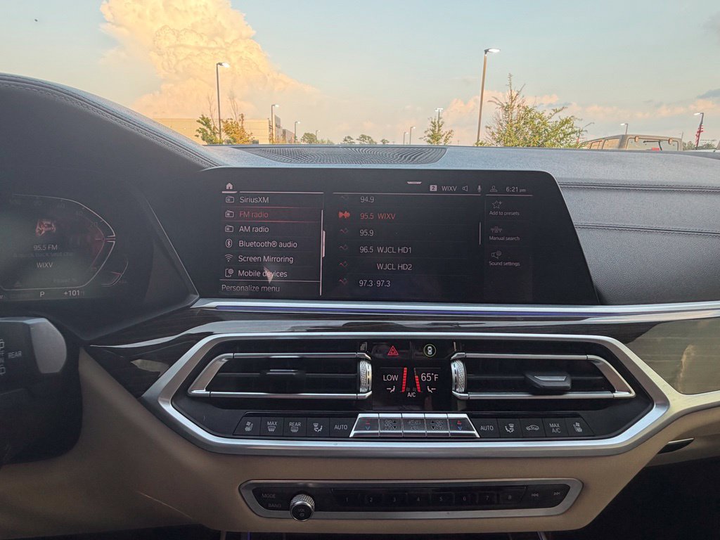 Used 2021 BMW X7 xDrive40i w/ Premium Package AWD/4WD image 25
