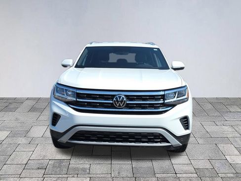 Used 2023 Volkswagen Atlas Cross Sport SE AWD/4WD image 2