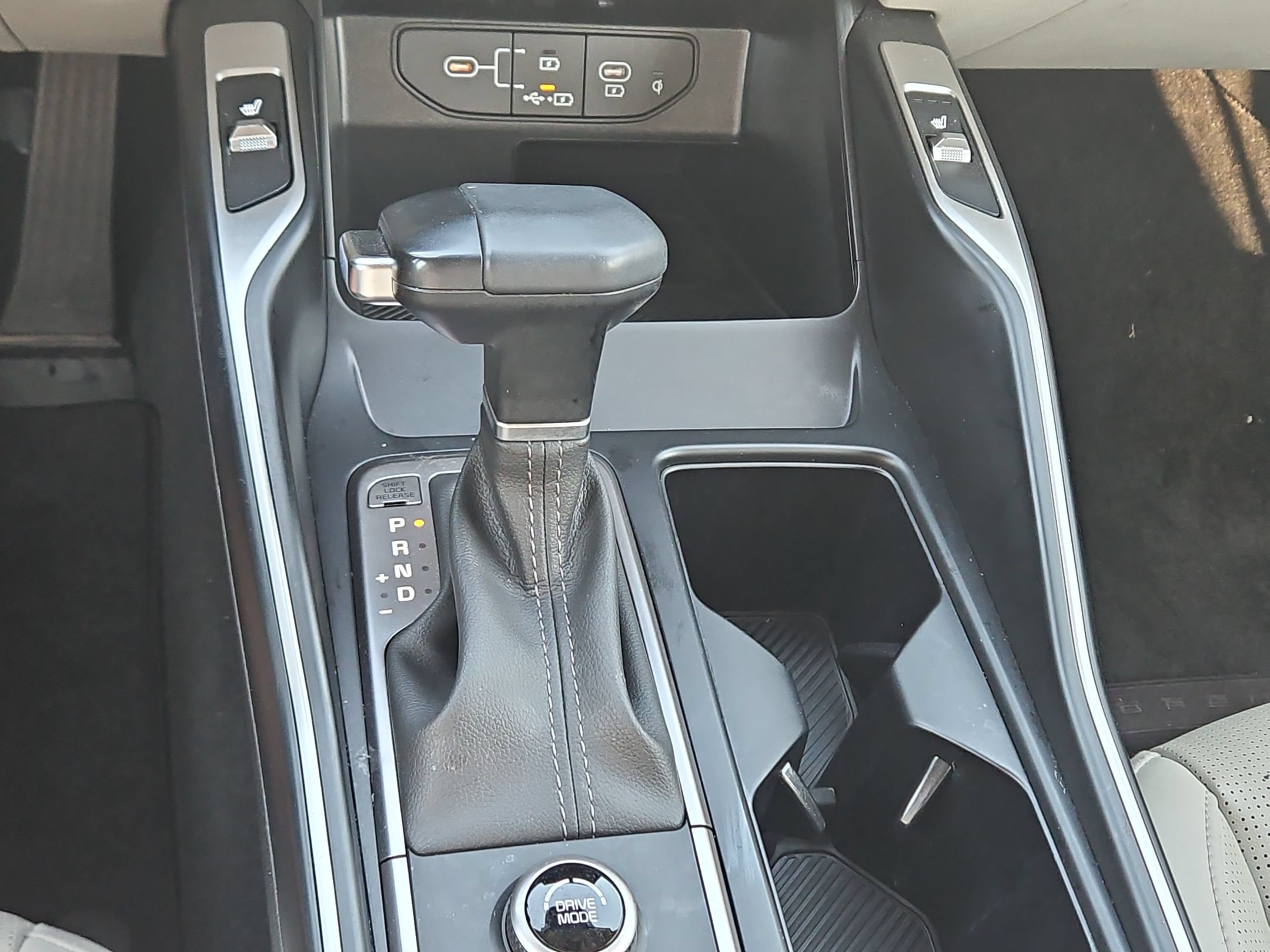 Used 2025 Kia Sorento EX w/ Panoramic Sunroof Package FWD image 34