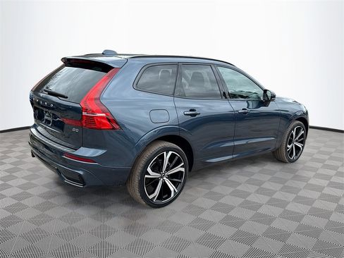Used 2023 Volvo XC60 B5 Ultimate w/ Protection Package Premier image 6