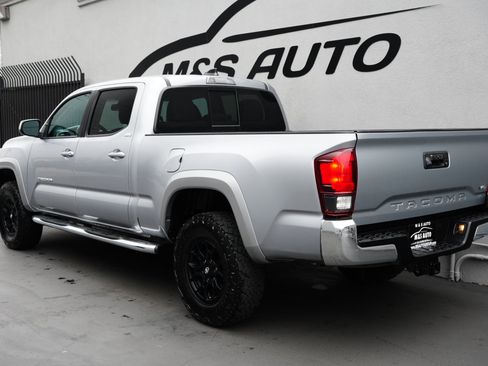 Used 2021 Toyota Tacoma SR5 image 6