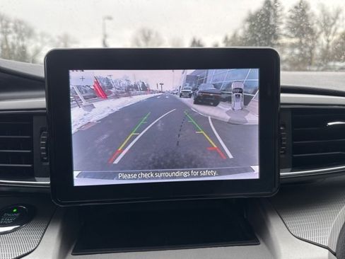 Used 2021 Ford Explorer XLT w/ Equipment Group 202A image 31