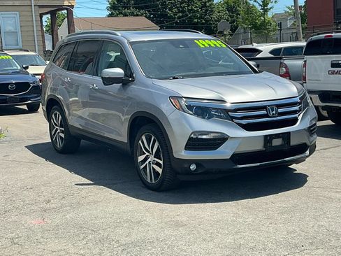 Used 2016 Honda Pilot Touring image 3