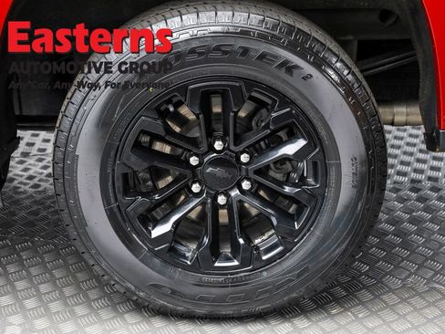 Used 2021 Chevrolet Silverado 1500 RST image 8