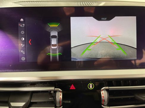 Used 2020 BMW 330i Sedan w/ Convenience Package image 21