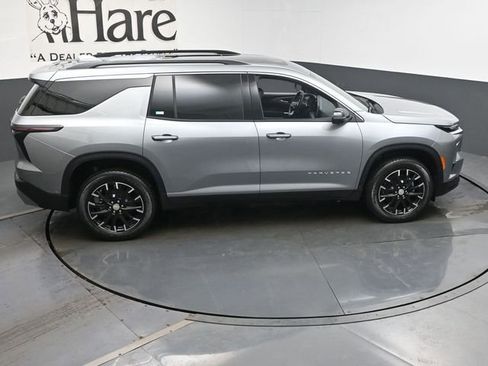 New 2026 Chevrolet Traverse LT image 18