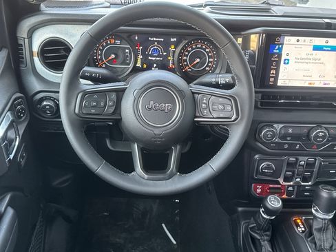 New 2026 Jeep Gladiator Sport image 13