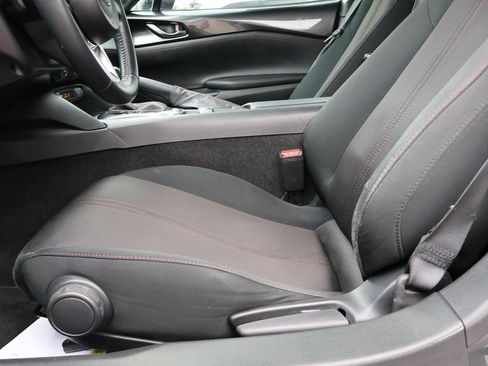 Used 2019 MAZDA MX-5 Miata RF Club RWD image 30