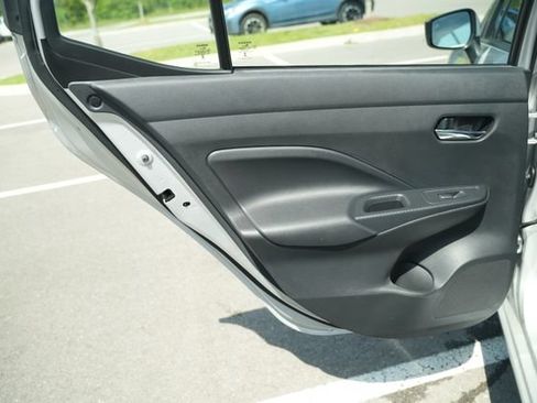 Used 2025 Nissan Versa SV FWD image 16