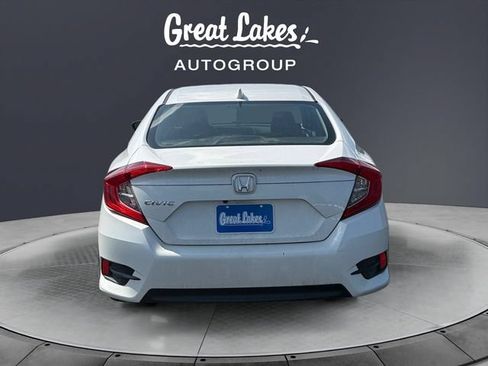 Used 2018 Honda Civic EX image 4