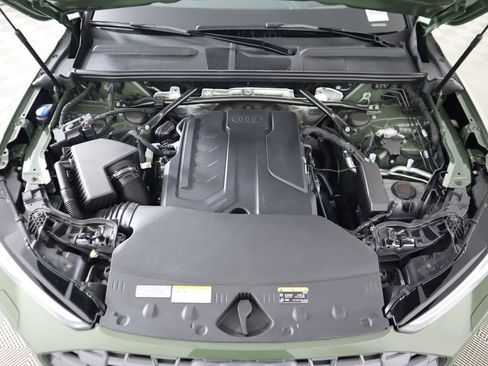 Used 2025 Audi Q5 Premium Plus w/ Premium Plus image 32