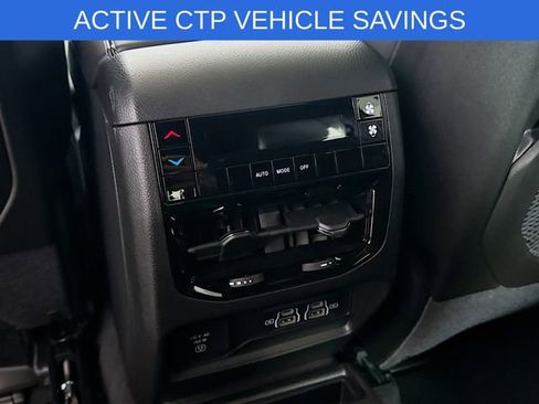 New 2025 Jeep Grand Cherokee L Laredo image 25