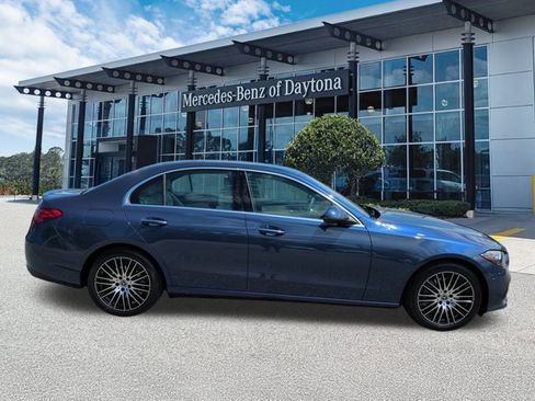 Used 2025 Mercedes-Benz C 300 Sedan image 3