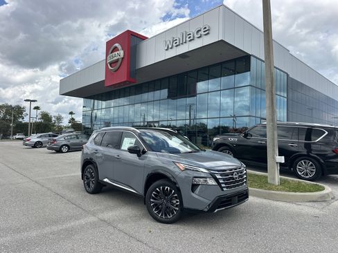 New 2026 Nissan Rogue Platinum image 1