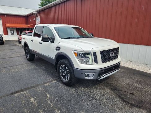 Used 2017 Nissan Titan PRO-4X AWD/4WD image 7