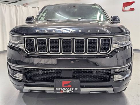 Used 2022 Jeep Wagoneer Series III w/ Flexible Seating Group image 26