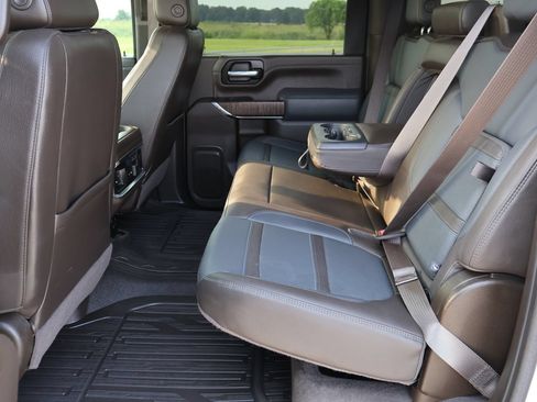 Used 2023 GMC Sierra 2500 Denali w/ Denali Ultimate Package AWD/4WD image 15