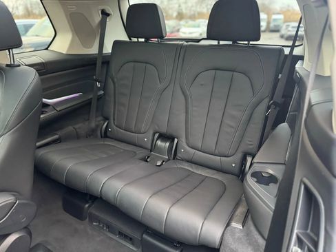 Used 2019 BMW X7 xDrive40i w/ Premium Package image 24