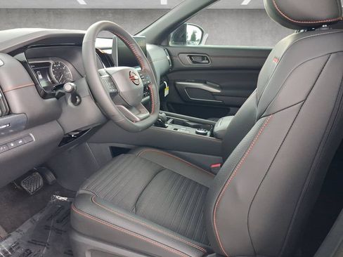 New 2026 Nissan Pathfinder Rock Creek w/ Rock Creek Premium Package AWD/4WD image 20