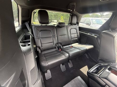 Used 2018 Lincoln Navigator Reserve w/ Technology Package AWD/4WD image 38