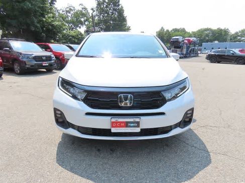 New 2026 Honda Odyssey Touring image 6