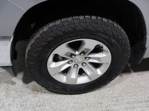 Certified 2023 RAM 1500 Laramie image 12