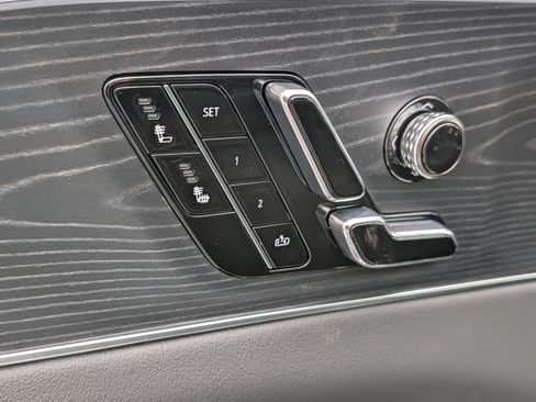 Used 2026 Cadillac Lyriq Luxury w/ LPO, Floor Liner Package AWD/4WD image 18