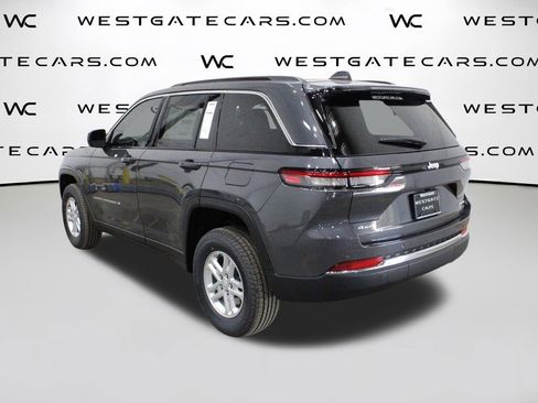 New 2025 Jeep Grand Cherokee Laredo image 5