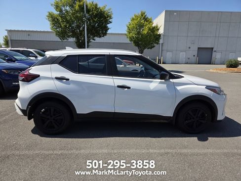 Used 2024 Nissan Kicks S FWD image 4
