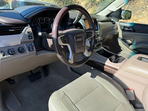 Used 2015 GMC Yukon SLT w/ Open Road Package AWD/4WD image 13