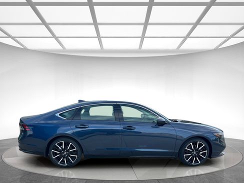 New 2025 Honda Accord Touring image 6