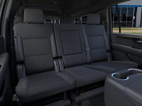 New 2026 Chevrolet Suburban LS w/ Max Trailering Package RWD image 17