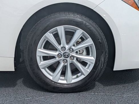Used 2025 Toyota Corolla SE FWD image 11