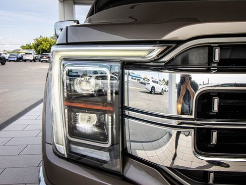 Used 2021 Ford F150 Lariat w/ Equipment Group 502A High AWD/4WD image 6