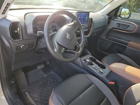 Used 2024 Ford Bronco Sport Outer Banks w/ Tech Package image 15