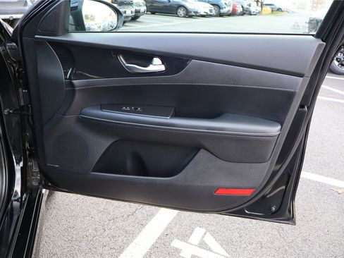 Certified 2024 Kia Forte GT-Line w/ GT-Line Premium Package image 28