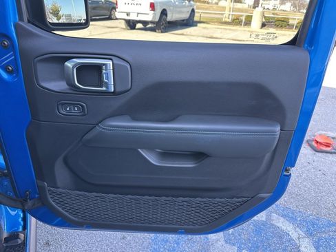 Used 2024 Jeep Wrangler Unlimited Rubicon 4xe image 53