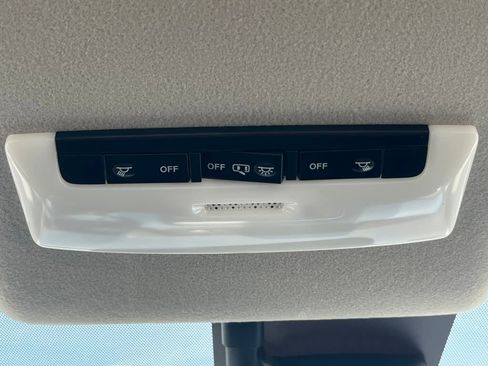 New 2025 Nissan Versa SV w/ Trunk Package image 29