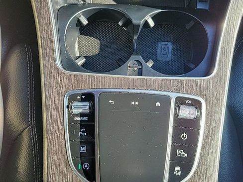 Used 2021 Mercedes-Benz GLC 300 4MATIC image 9