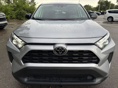Used 2025 Toyota RAV4 LE AWD/4WD image 10