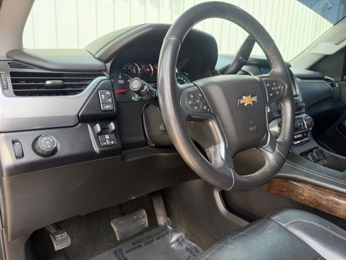 Used 2017 Chevrolet Tahoe LT RWD image 16