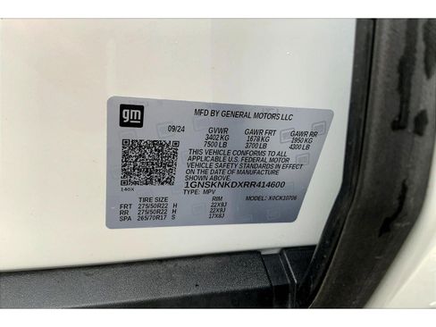 Used 2024 Chevrolet Tahoe LT w/ LT Signature Package image 31