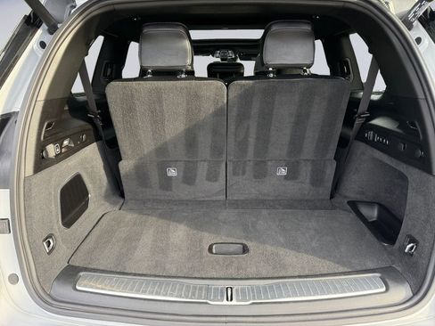 Certified 2024 Jeep Grand Cherokee L Overland w/ Rear Seat Video Group I image 23