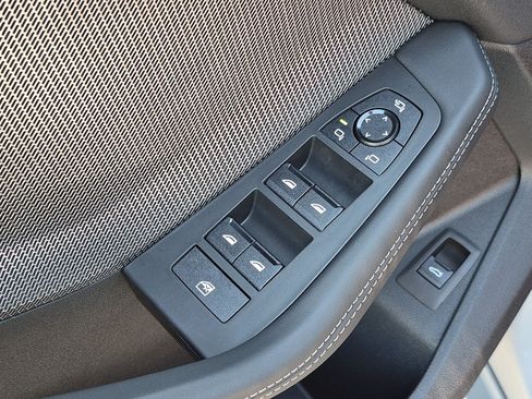 New 2026 BMW 228i w/ Technology Package FWD image 15