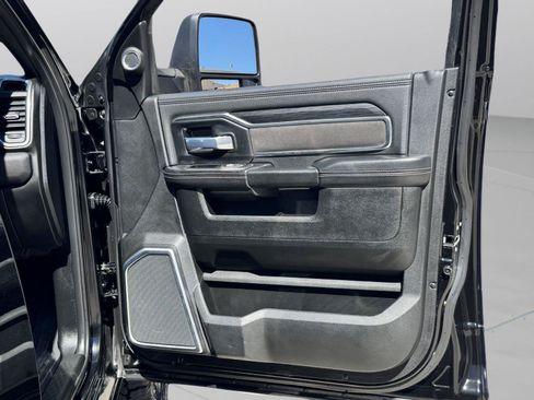 Used 2023 RAM 2500 Laramie AWD/4WD image 30