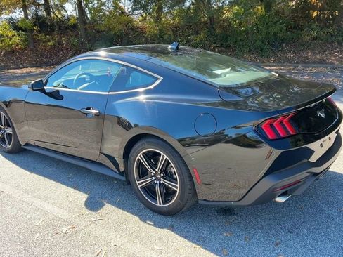 Used 2024 Ford Mustang Coupe image 41