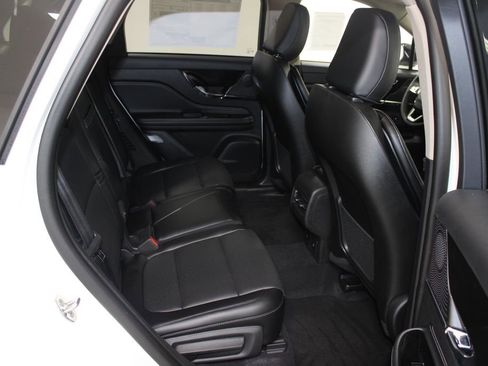 New 2026 Lincoln Corsair Premiere image 31