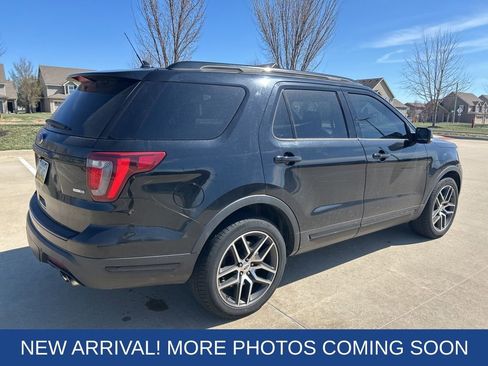Used 2018 Ford Explorer Sport w/ Equipment Group 401A image 4