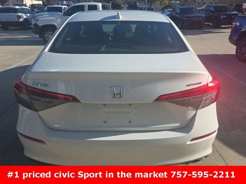Used 2023 Honda Civic Sport image 8